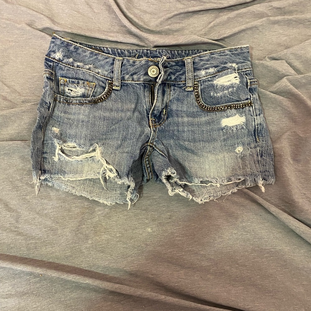 Women size 00 American eagle shorts